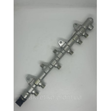 Паливна рампа Howo D10/D12 VG1034080003 (0445226131)