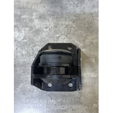 Кронштейн крепления двигателя (с подушкой) задний правый (DZ95259590068/DZ9114598319)