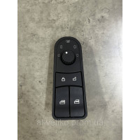 Блок управления стеклоподъемником (левый) HOWO А7 WG1664331061/1