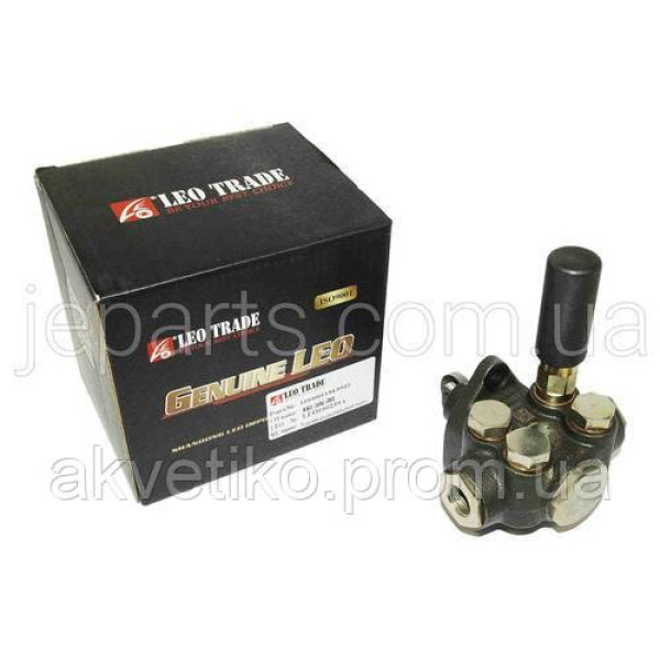 Насос ручной подкачки топлива (насос) HOWO D12 LEO100239A / 1210001134 / S922 / VG1242088004
