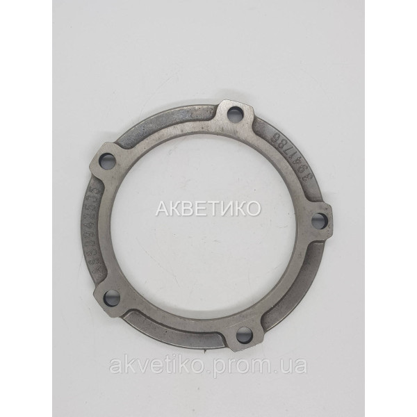 Держатель переднего сальника коленвала на Cummins 6СЕ8.3, ISLe 3941786