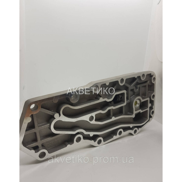 Корпус масляного фильтра на двигатель Cummins B3.9/B5.9 4BT/6BT 3918954