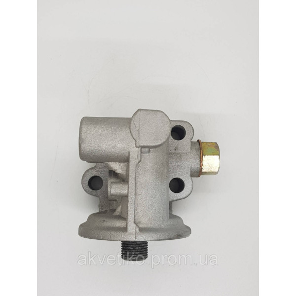 Кронштейн масляного фильтра на двигатель Deutz TD226B, WP6 12273107