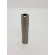 Направляющая впускная клапана на двигатель D6114 D04-104-30 L=71.5 мм