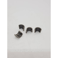 Сухарная впускного клапана D6114 D04-115-24 (2 шт.)