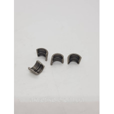 Сухарная впускного клапана D6114 D04-115-24 (2 шт.)