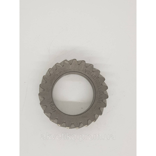 Шестерня промежуточная масляного насоса VG14070061